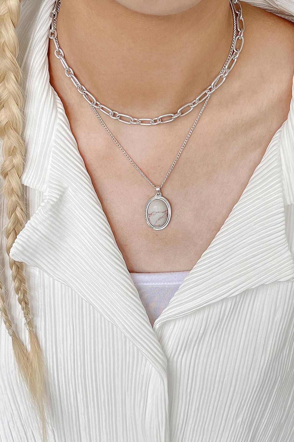 AntiqueNecklace_03.jpg
