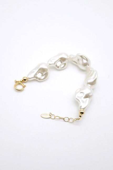 Zelie Baroque Pearl Bracelet